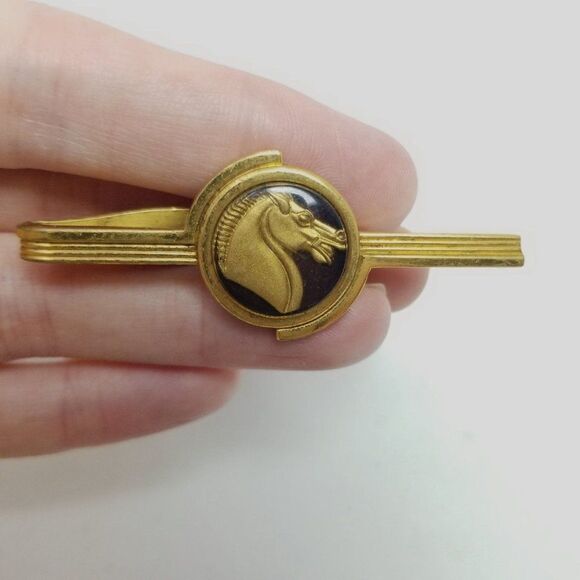 Vintage Hickok Tie Clip, Gold Tone Horse Profile Portrait Heart Center, Estate - Picture 4 of 6